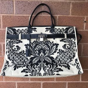 Large zip top tote bag